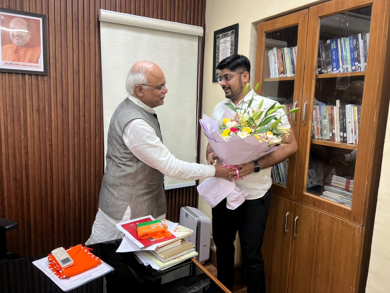 Meeting with Shri Vinay Sahasrabuddhe